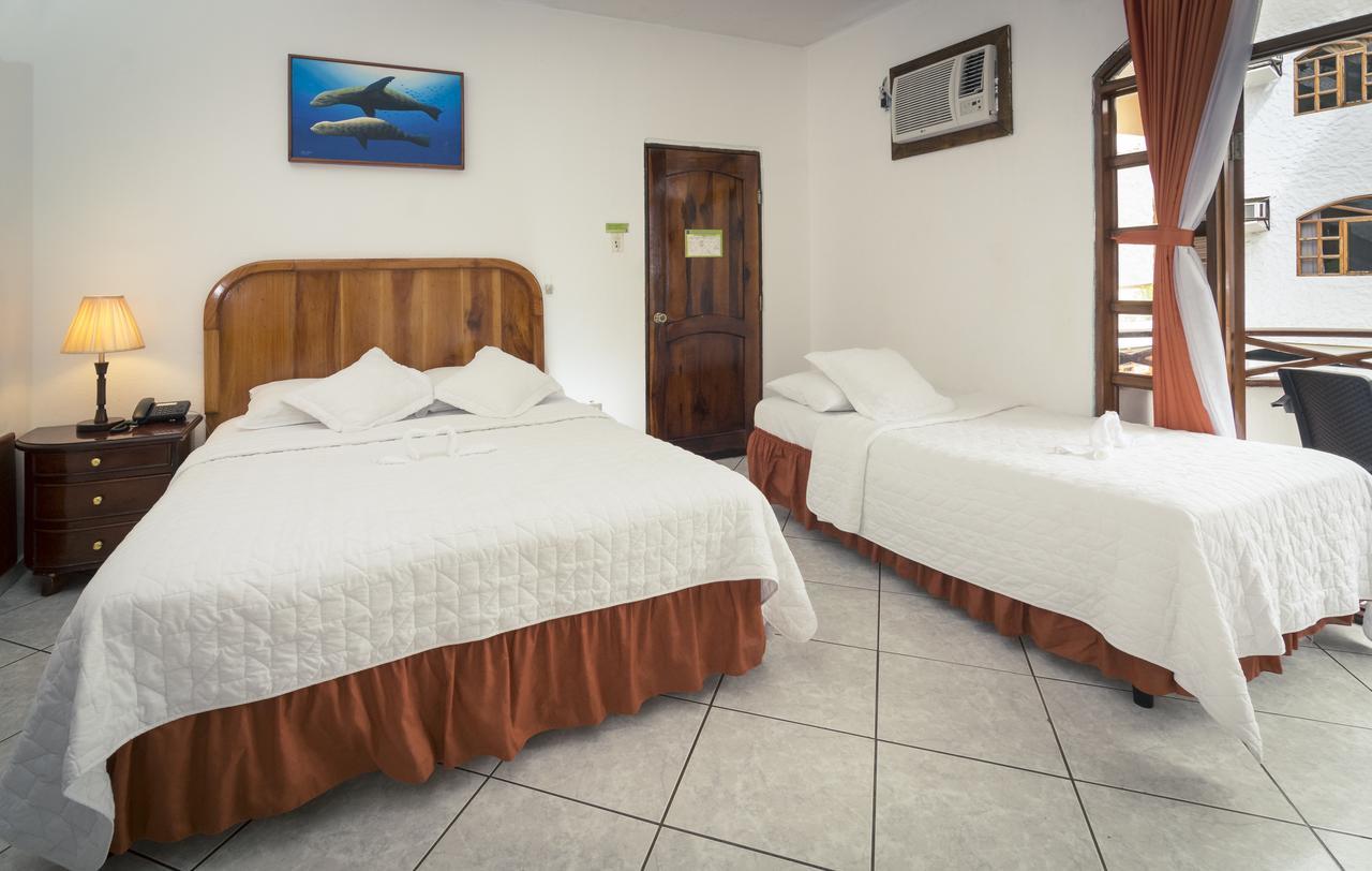 Grand Hotel Lobo De Mar Puerto Ayora  Dış mekan fotoğraf