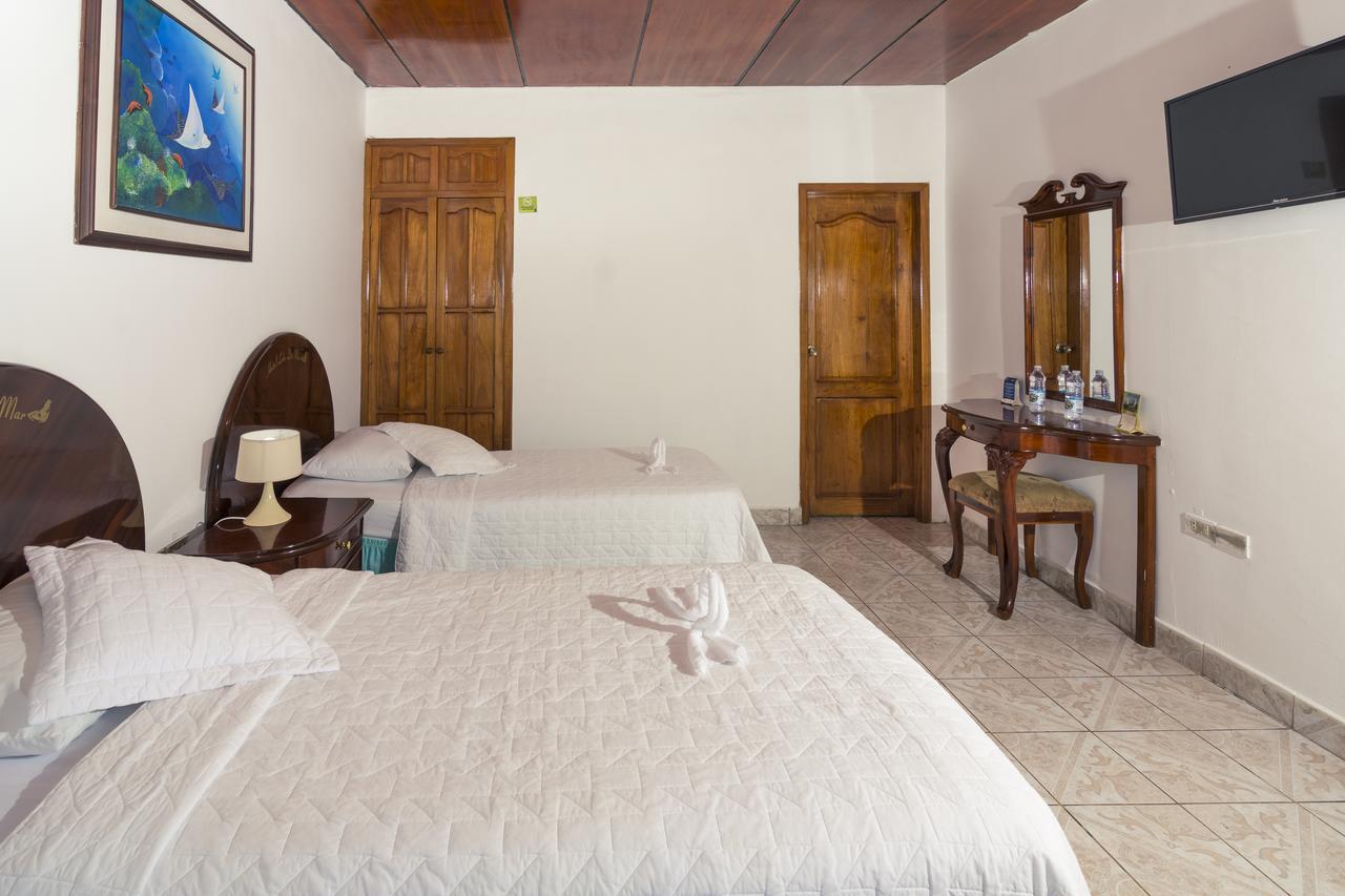 Grand Hotel Lobo De Mar Puerto Ayora  Dış mekan fotoğraf