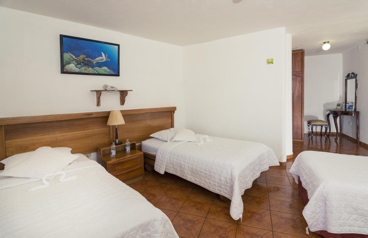 Grand Hotel Lobo De Mar Puerto Ayora  Dış mekan fotoğraf