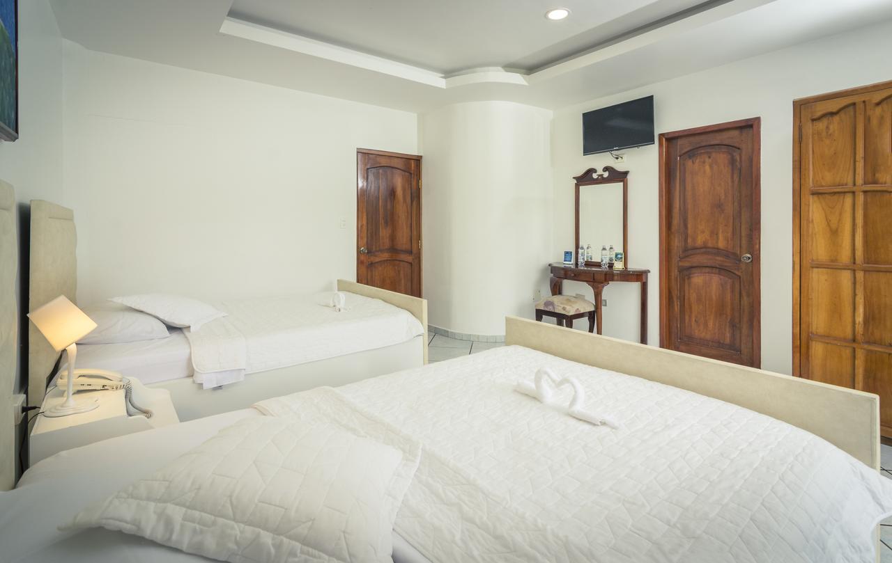 Grand Hotel Lobo De Mar Puerto Ayora  Dış mekan fotoğraf